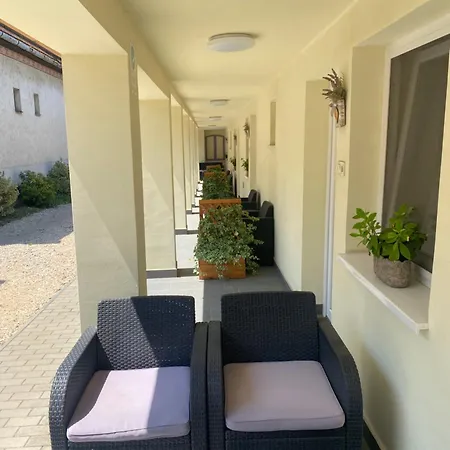 Levendula Vendeghaz Apartament Hajduboszormeny