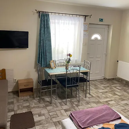 Levendula Vendeghaz Apartament *